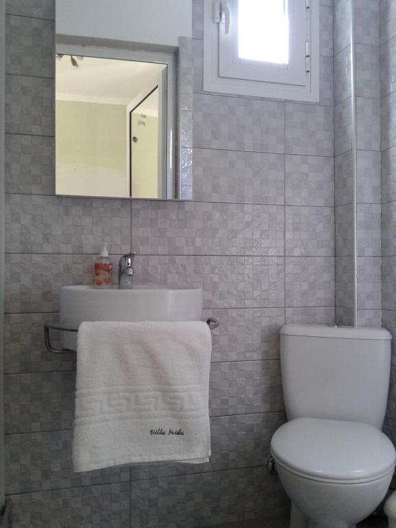 סארטי Villa Irida חדר תמונה